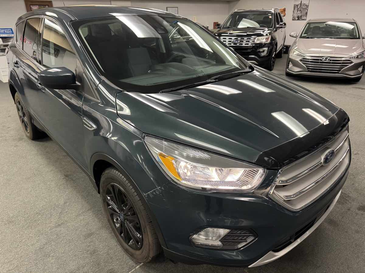 2019 Ford Escape SE photo 9