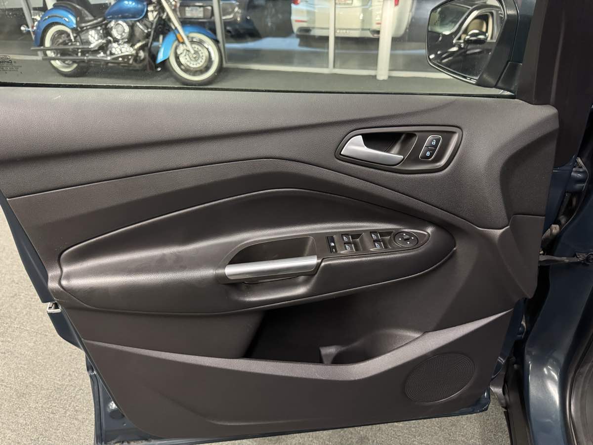 2019 Ford Escape SE photo 26