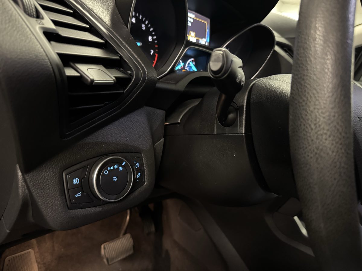 2019 Ford Escape SE photo 28