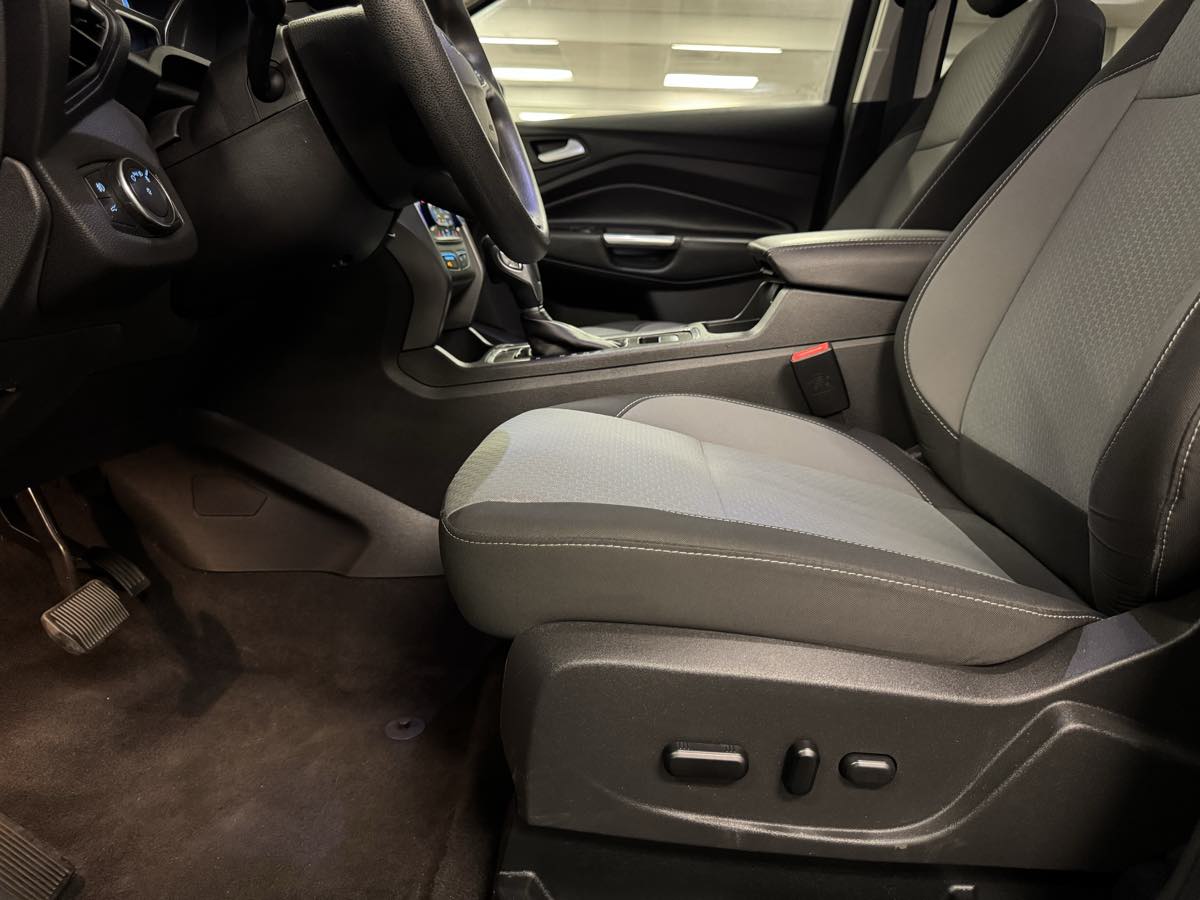 2019 Ford Escape SE photo 29