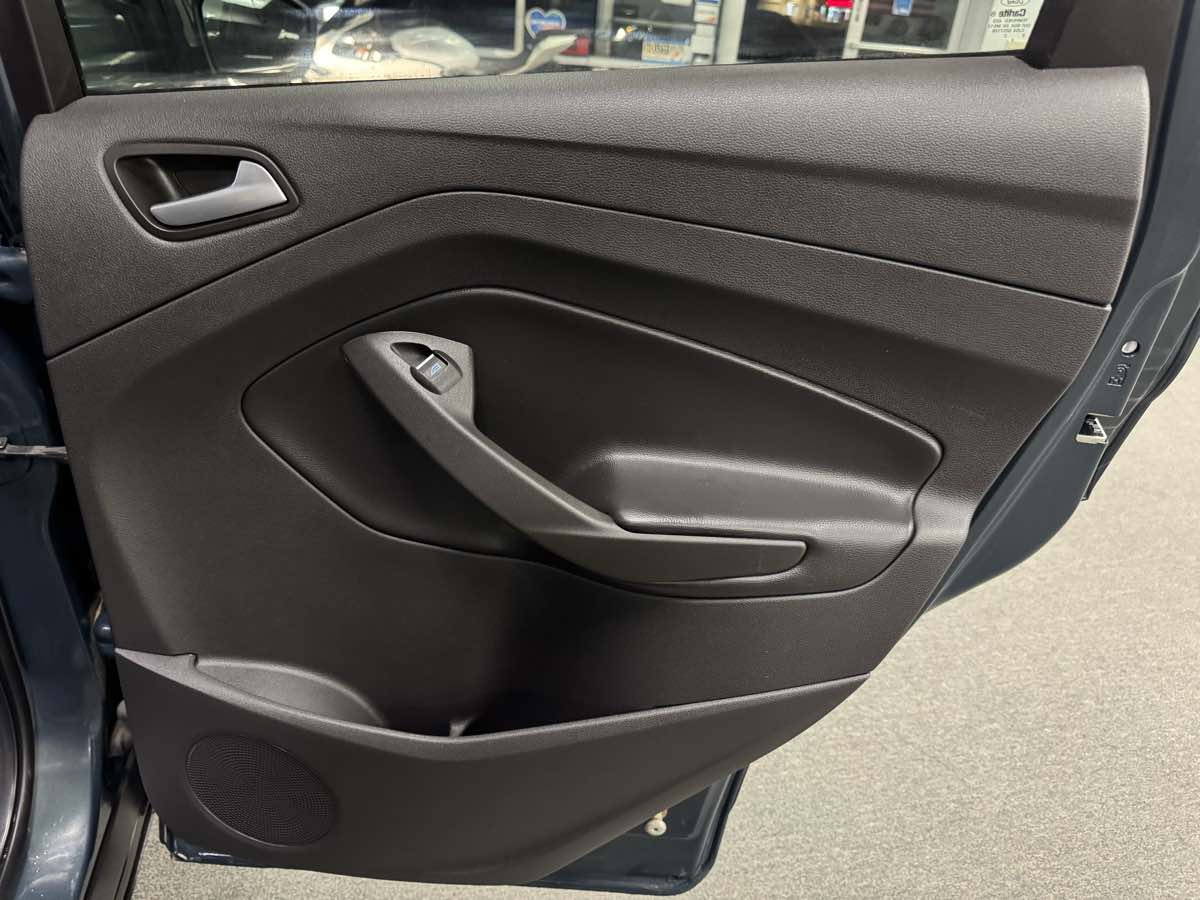 2019 Ford Escape SE photo 46