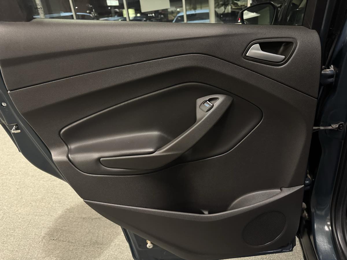 2019 Ford Escape SE photo 49