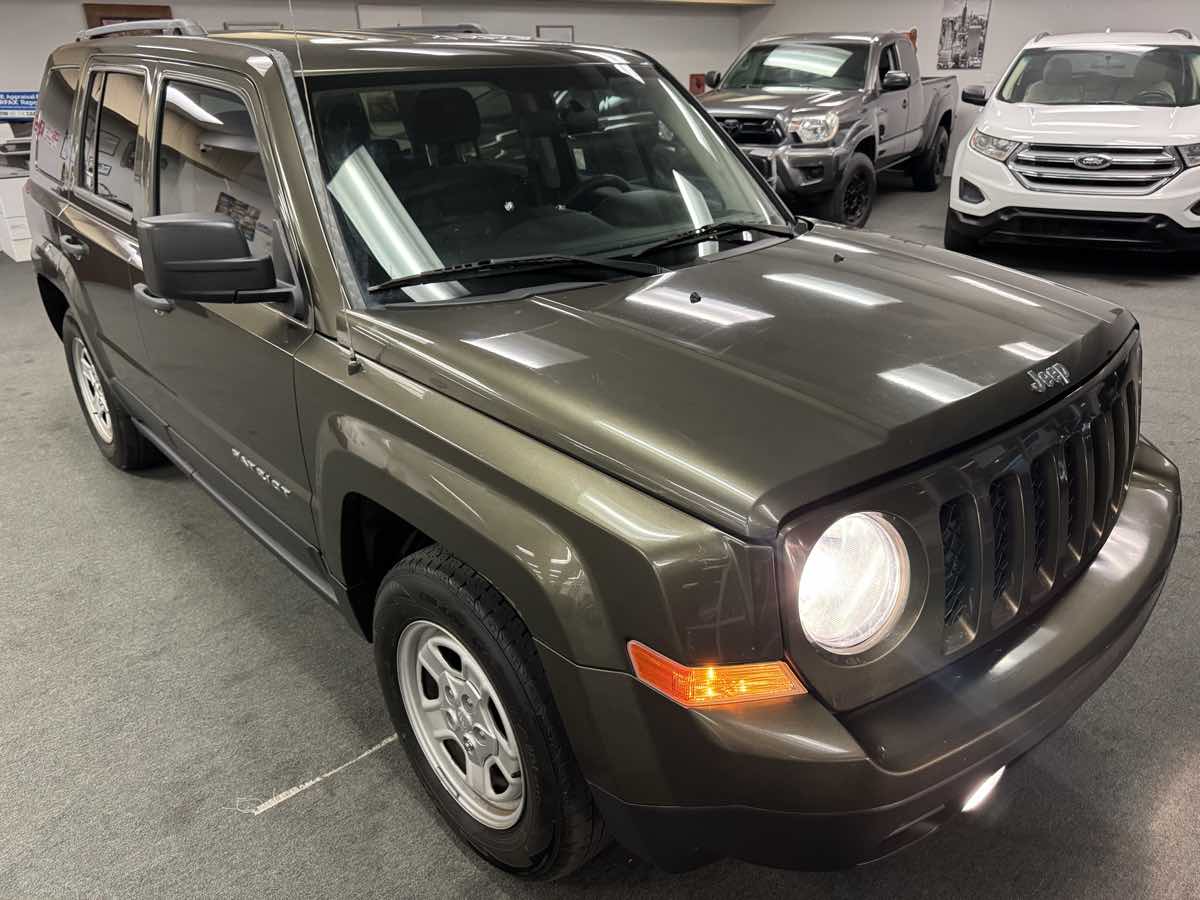 2015 Jeep Patriot Sport photo 10