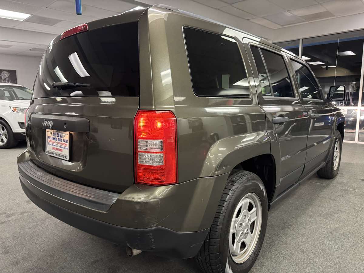 2015 Jeep Patriot Sport photo 14