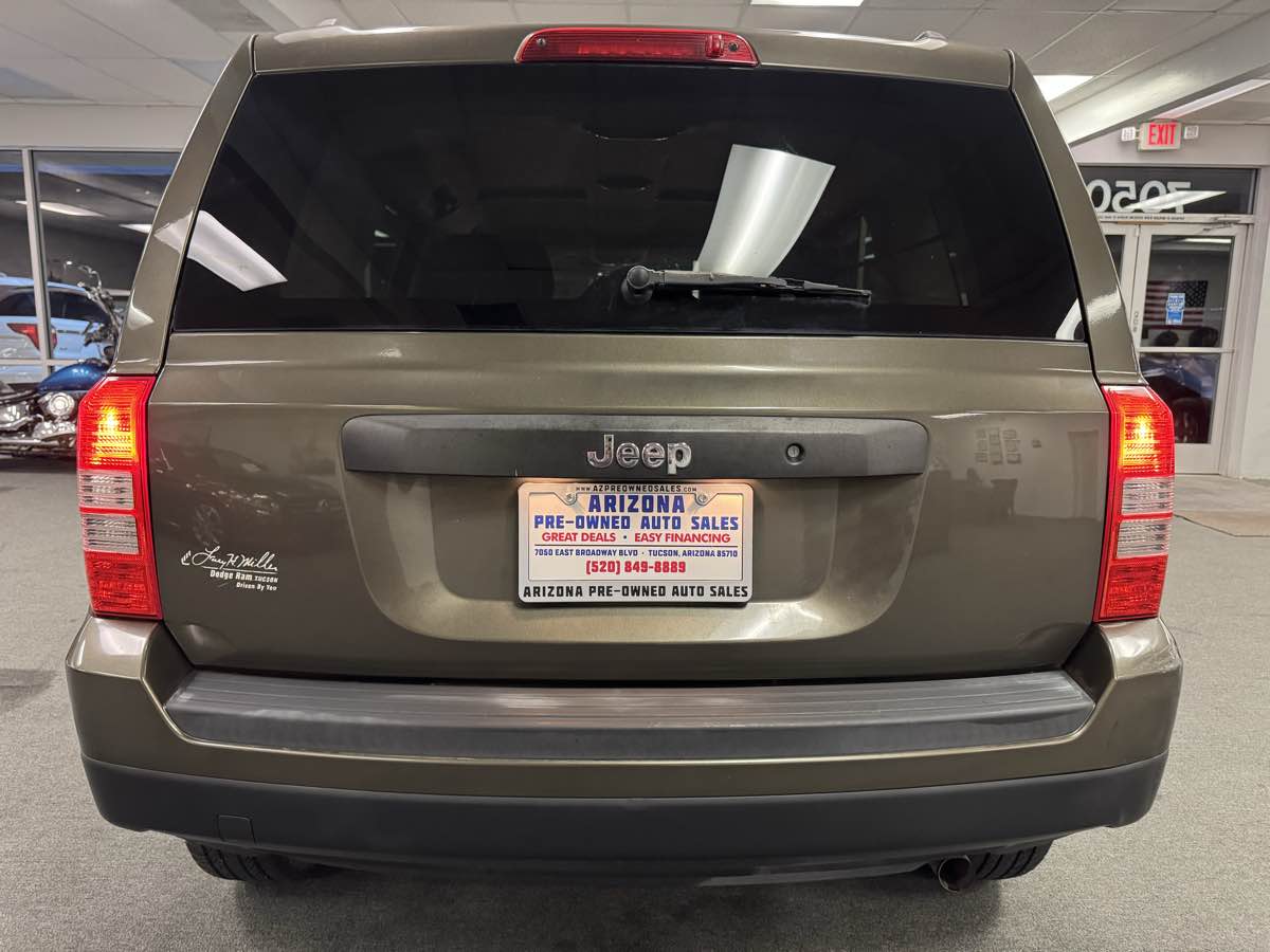 2015 Jeep Patriot Sport photo 17