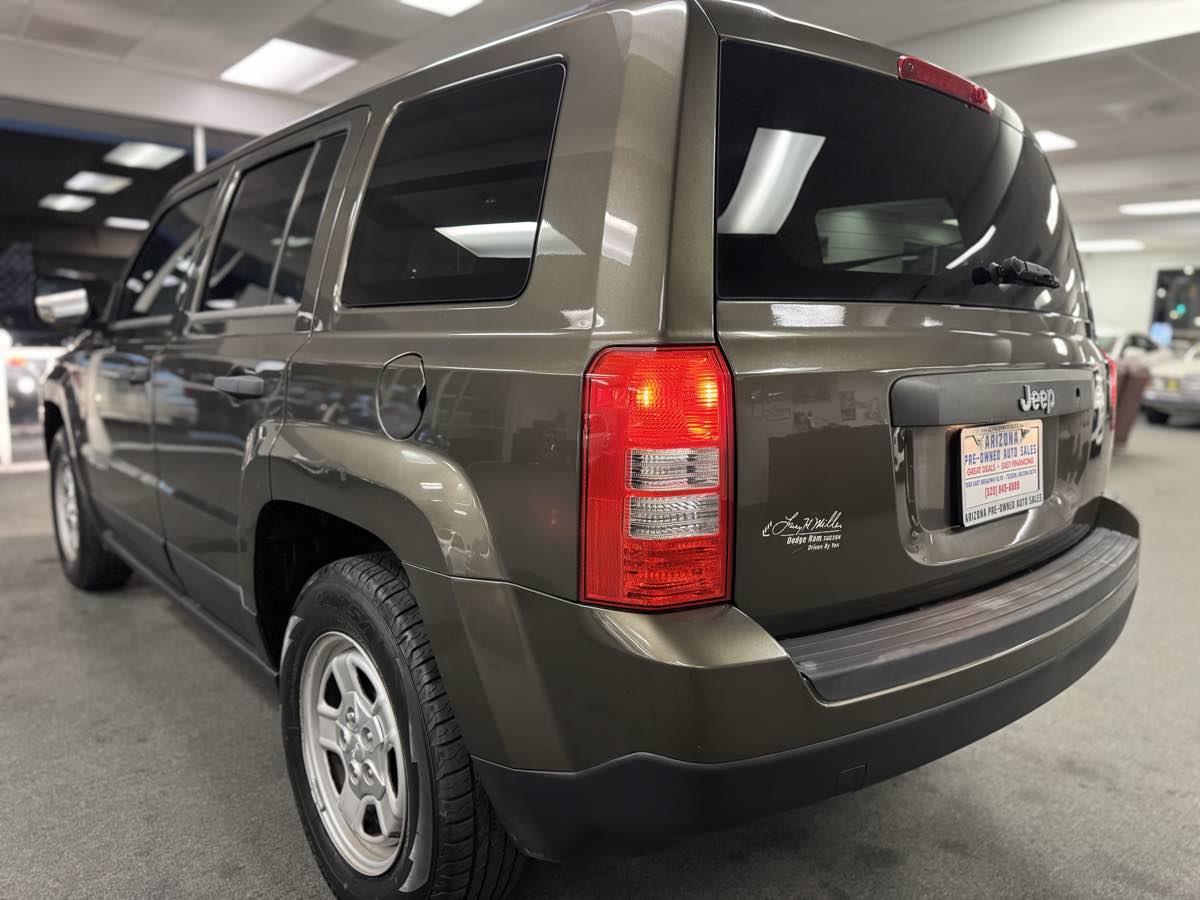2015 Jeep Patriot Sport photo 22