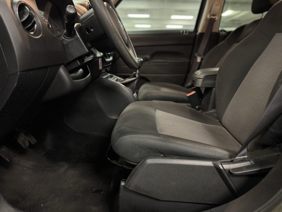 2015 Jeep Patriot Sport photo 26