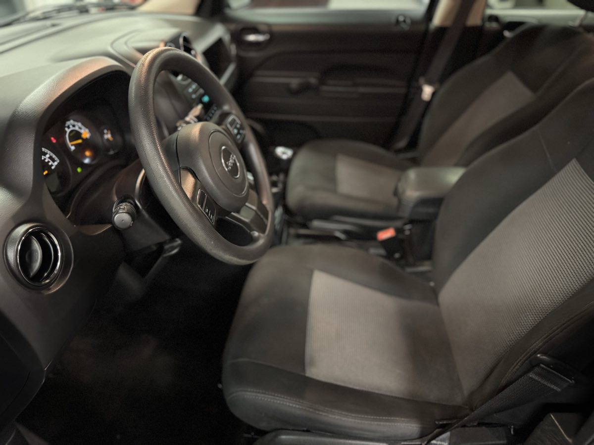 2015 Jeep Patriot Sport photo 27
