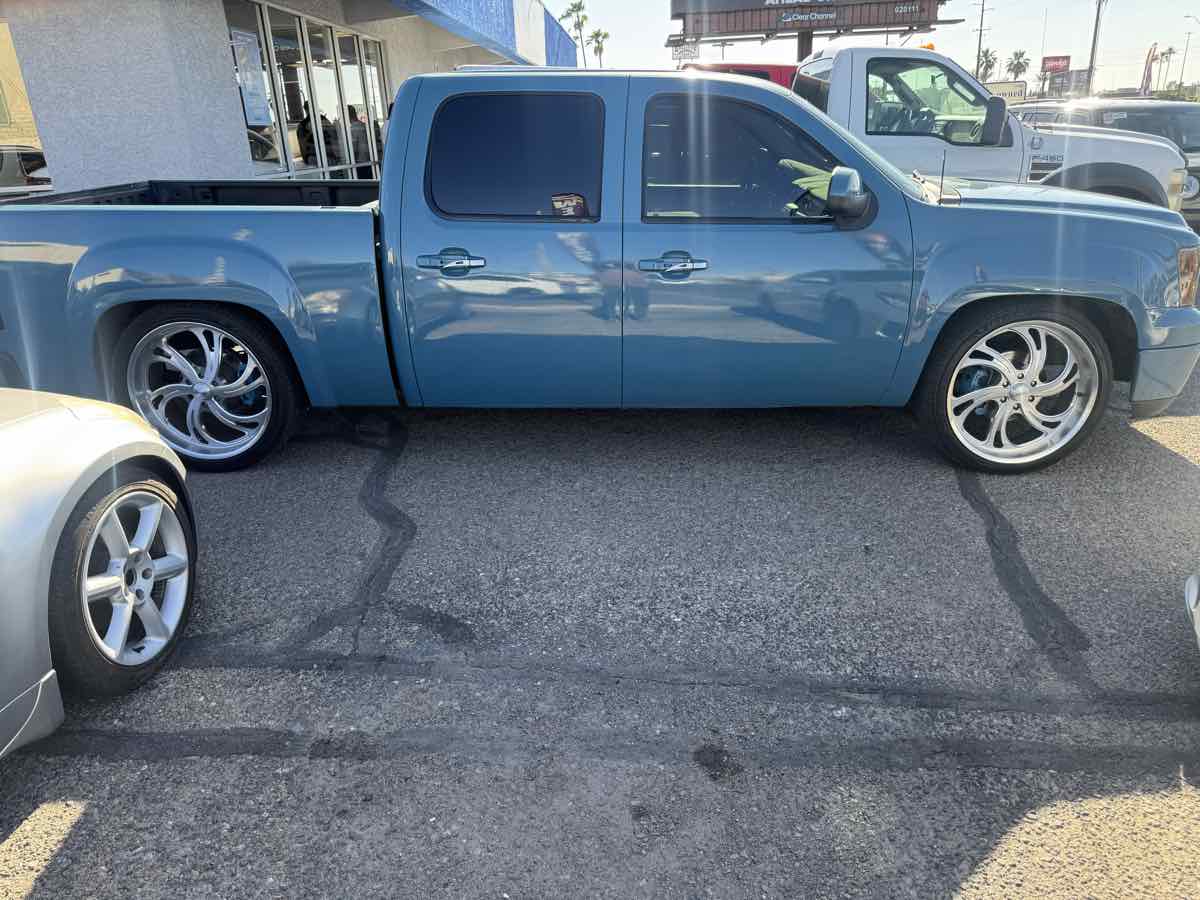 2008 Gmc Sierra Denali photo 4