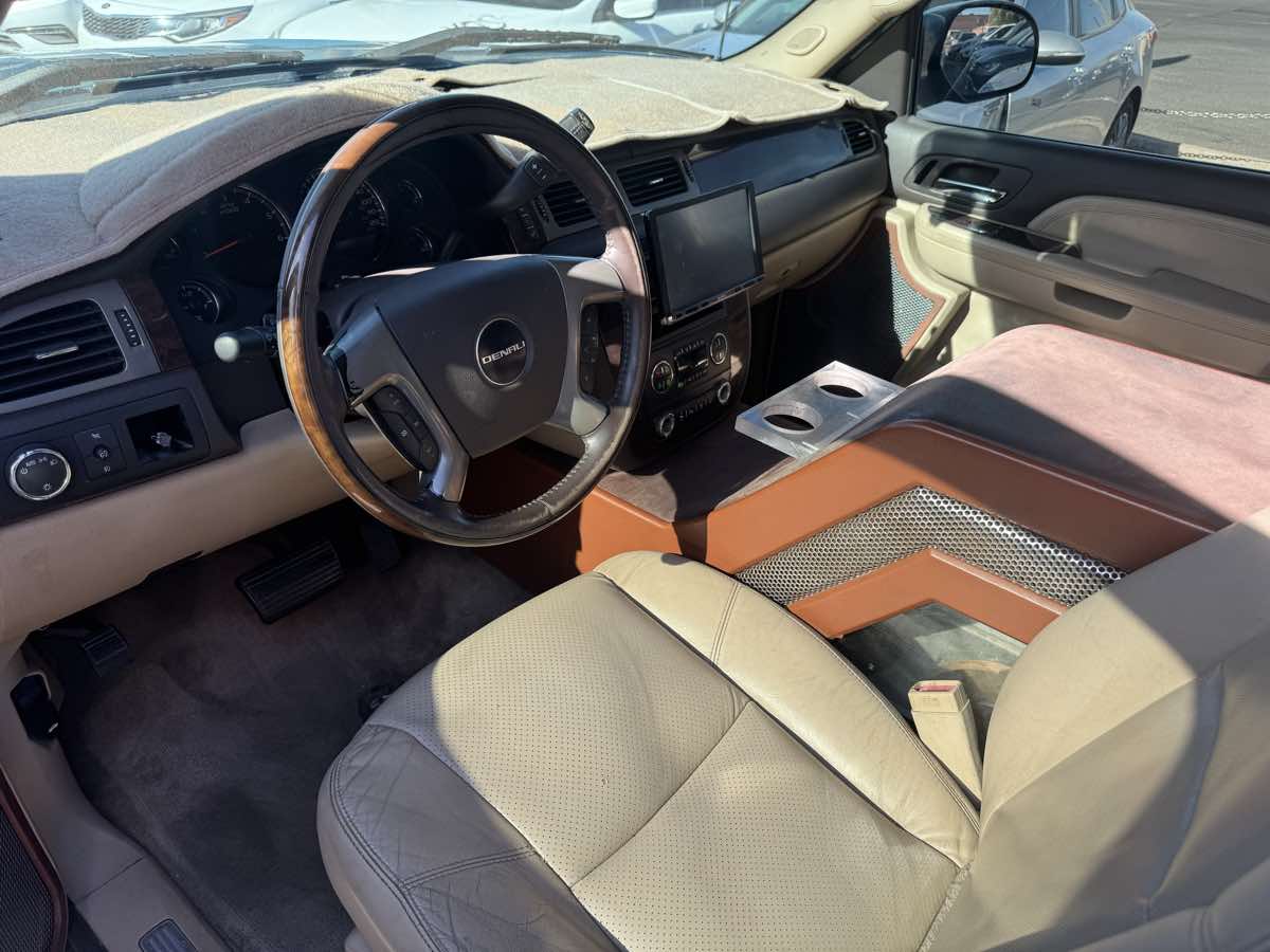 2008 Gmc Sierra Denali photo 7