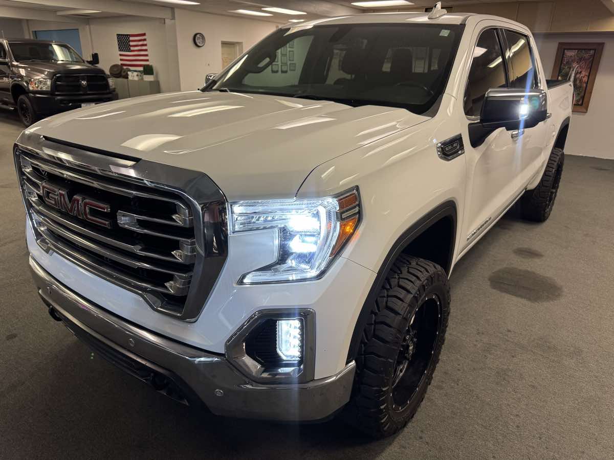 2020 Gmc Sierra 1500 SLT photo 2