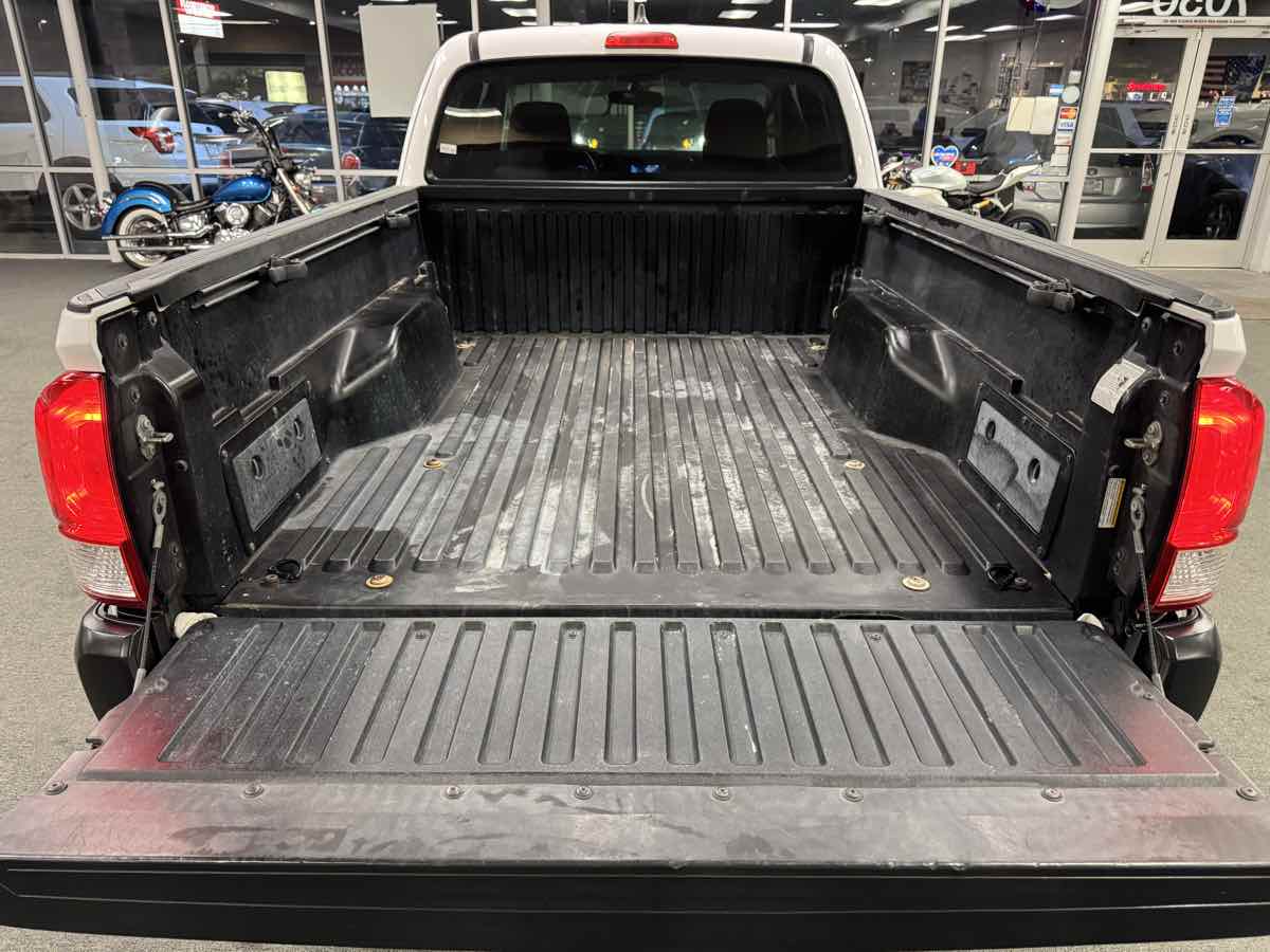 2017 Toyota Tacoma SR photo 21
