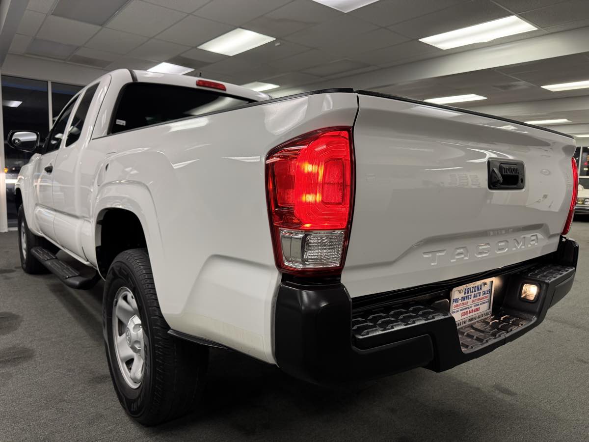 2017 Toyota Tacoma SR photo 22