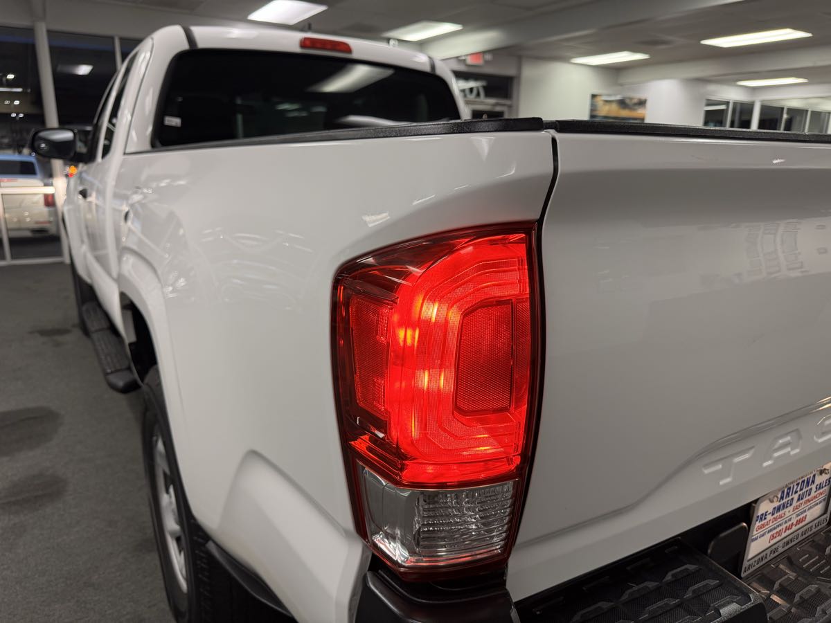 2017 Toyota Tacoma SR photo 24