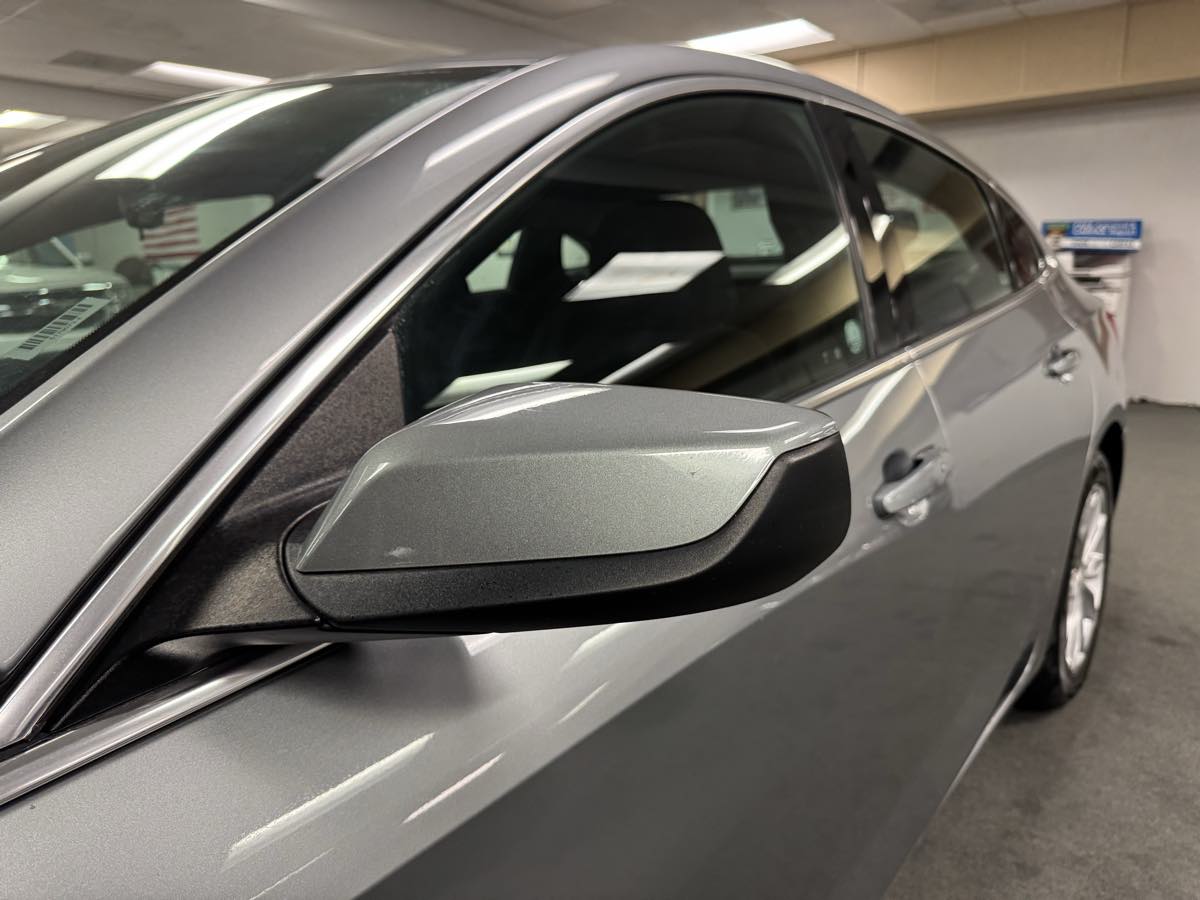 2023 Chevrolet Malibu 1LT photo 5