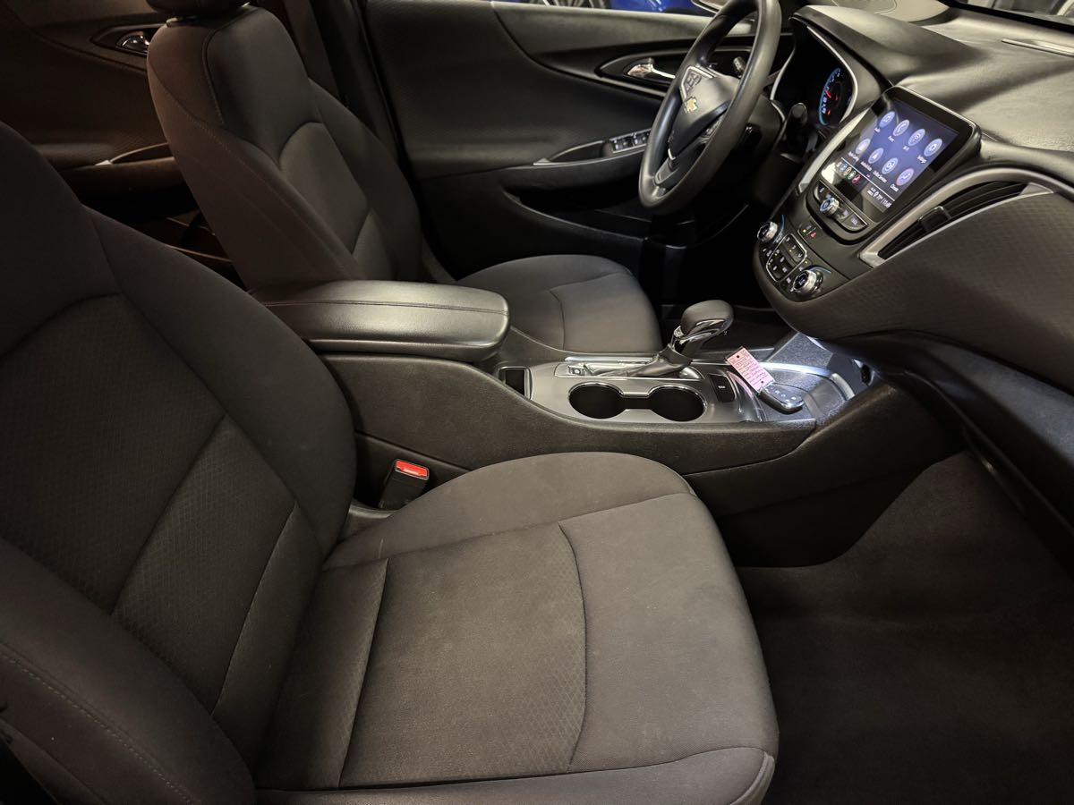 2023 Chevrolet Malibu 1LT photo 44