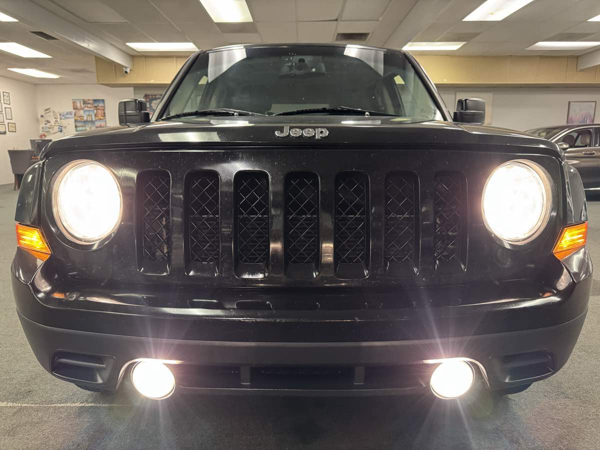 2016 Jeep Patriot Latitude photo 5