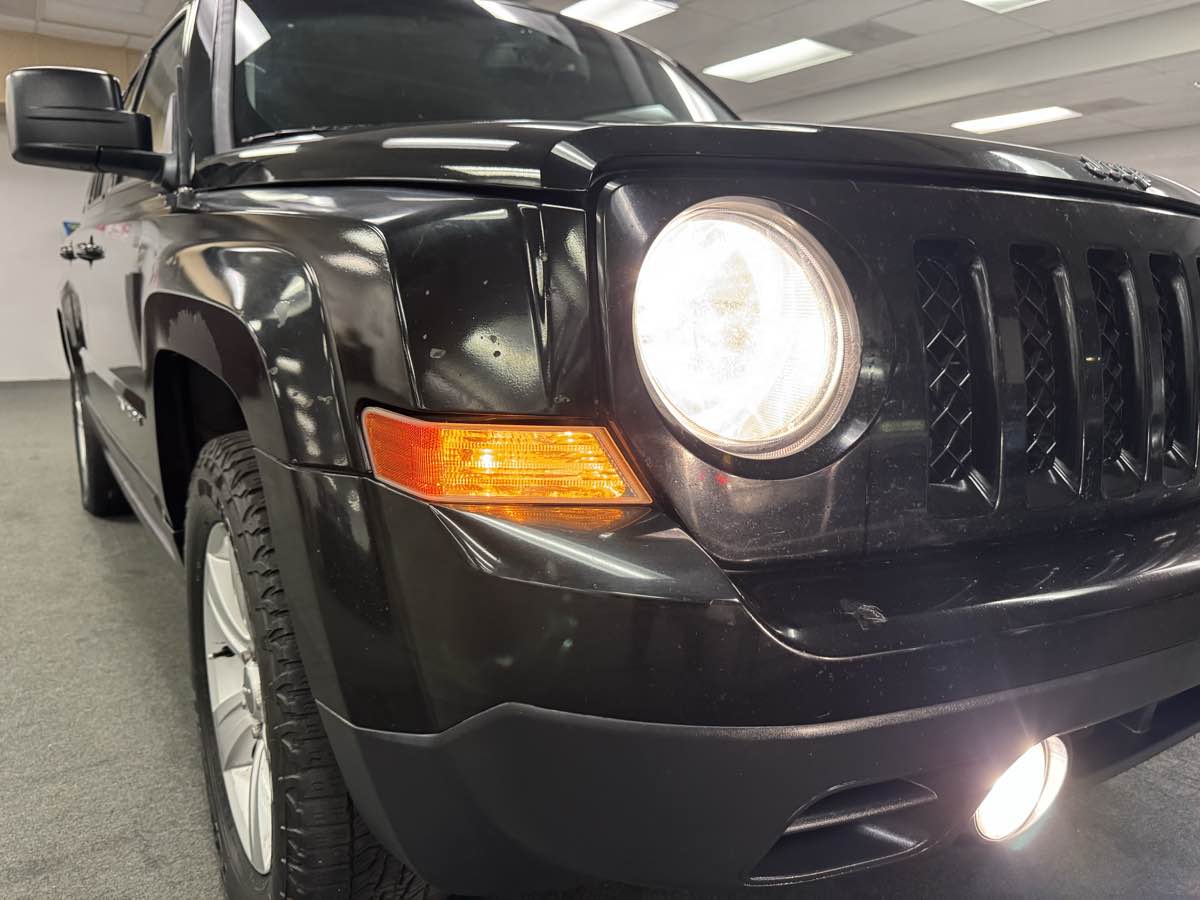 2016 Jeep Patriot Latitude photo 10