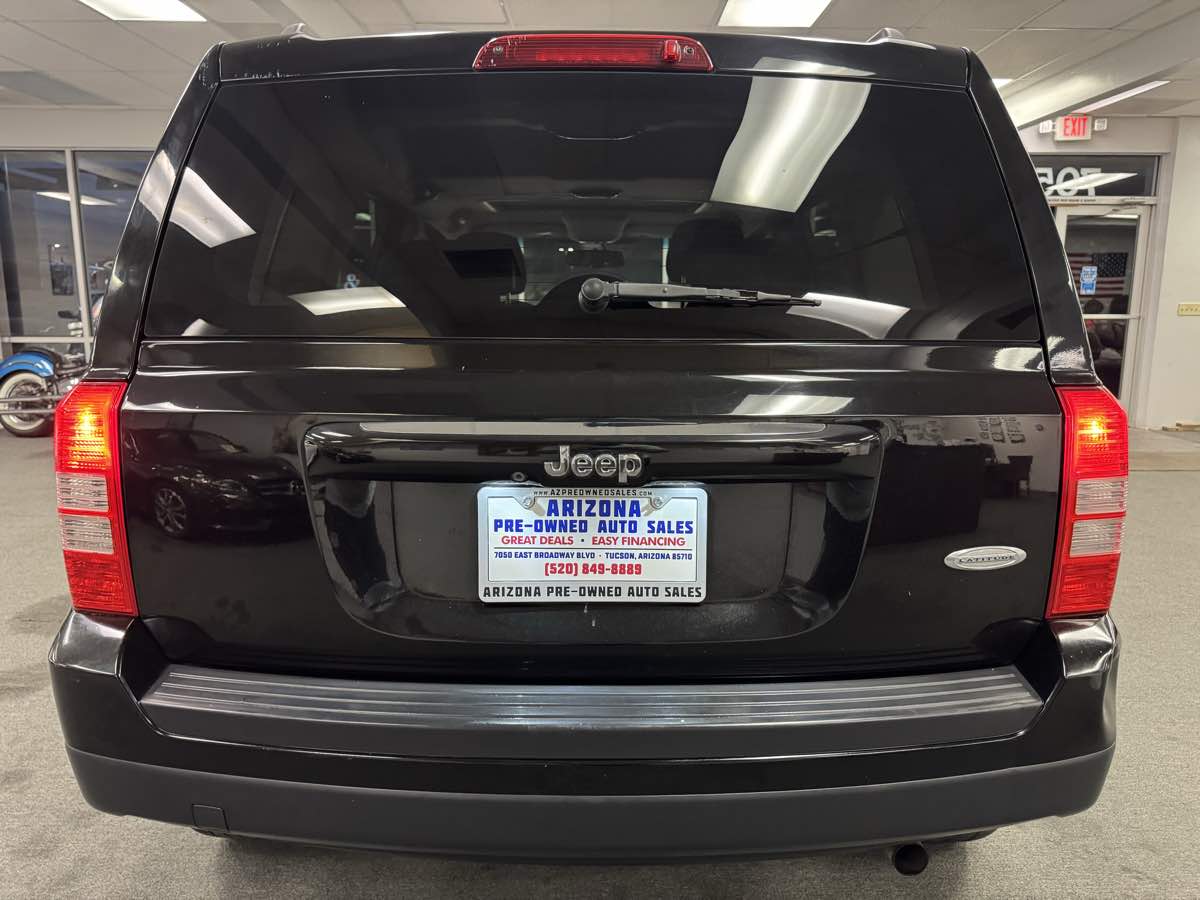 2016 Jeep Patriot Latitude photo 16