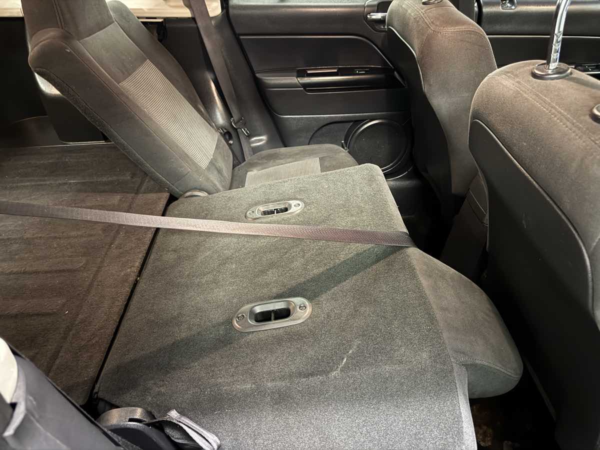 2016 Jeep Patriot Latitude photo 43
