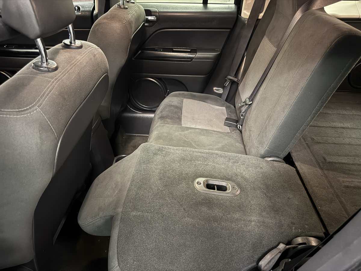 2016 Jeep Patriot Latitude photo 48