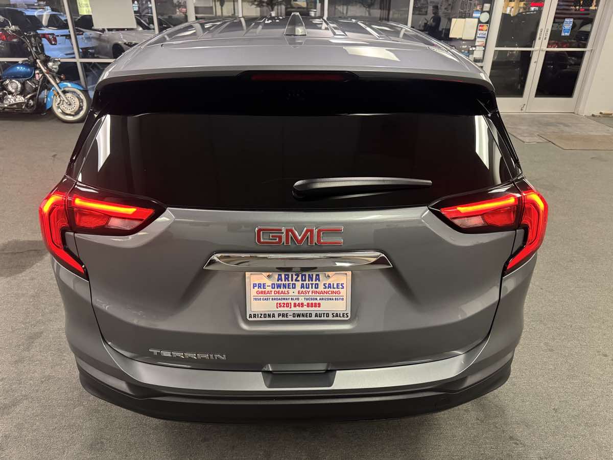 2020 Gmc Terrain SLE photo 18