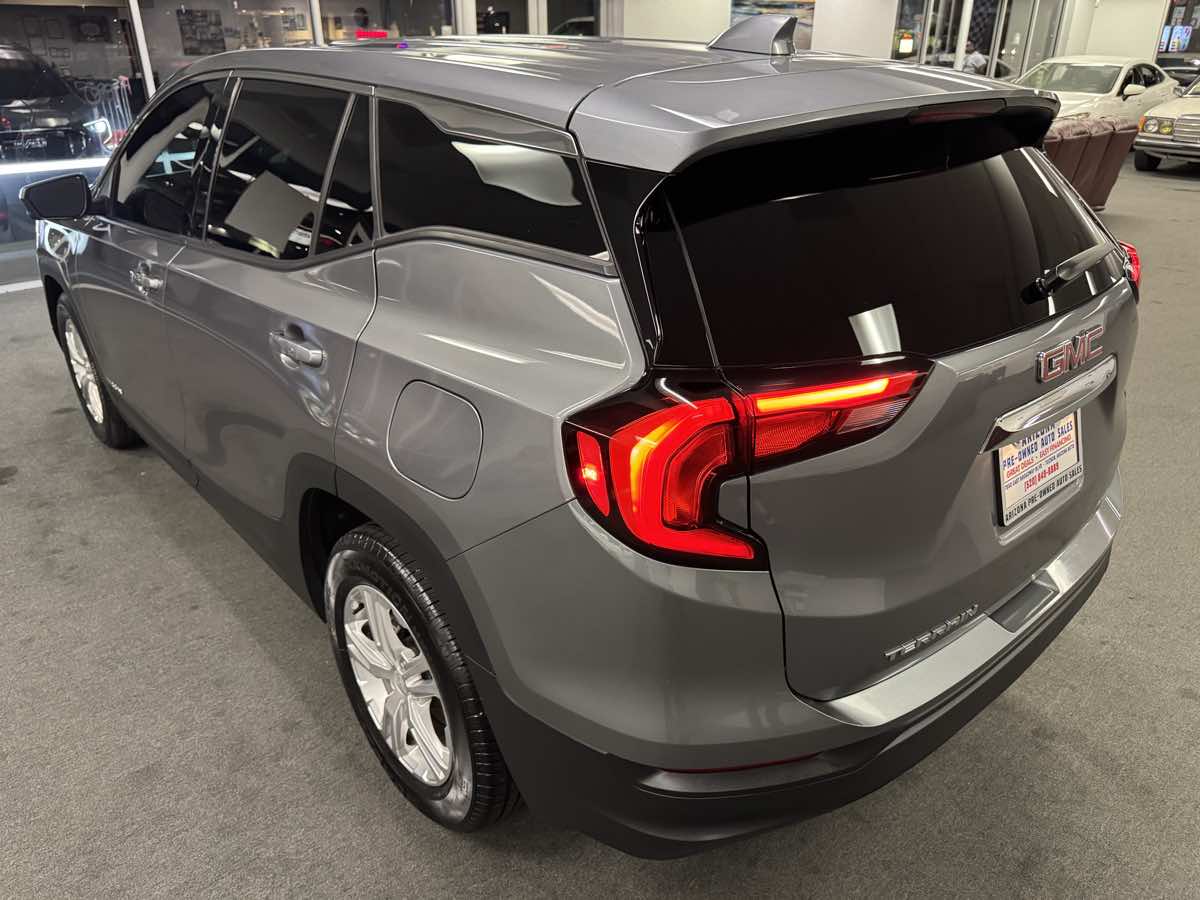 2020 Gmc Terrain SLE photo 26