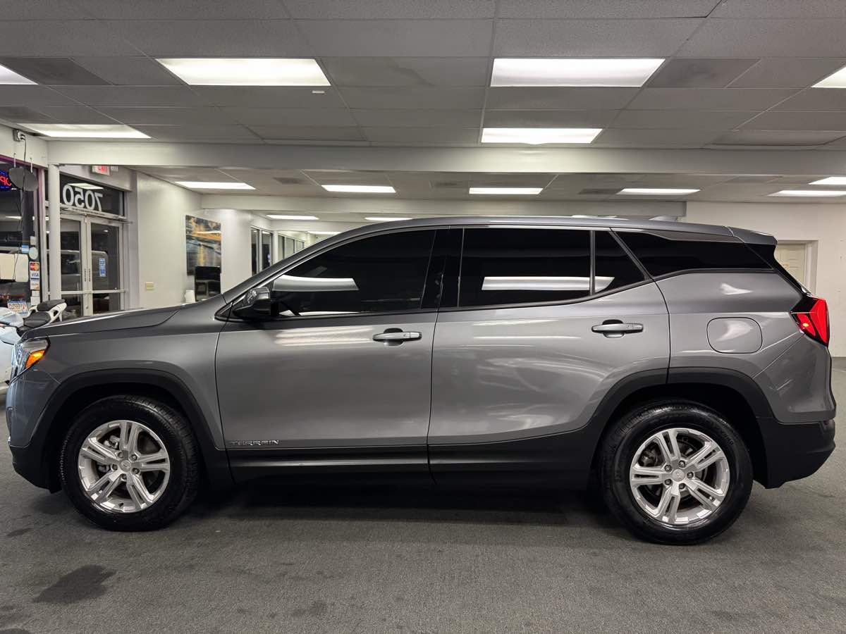 2020 Gmc Terrain SLE photo 28