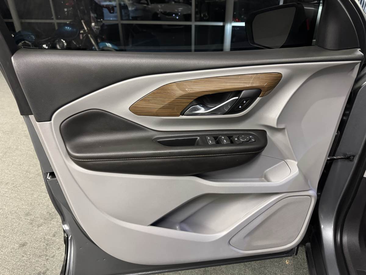 2020 Gmc Terrain SLE photo 29
