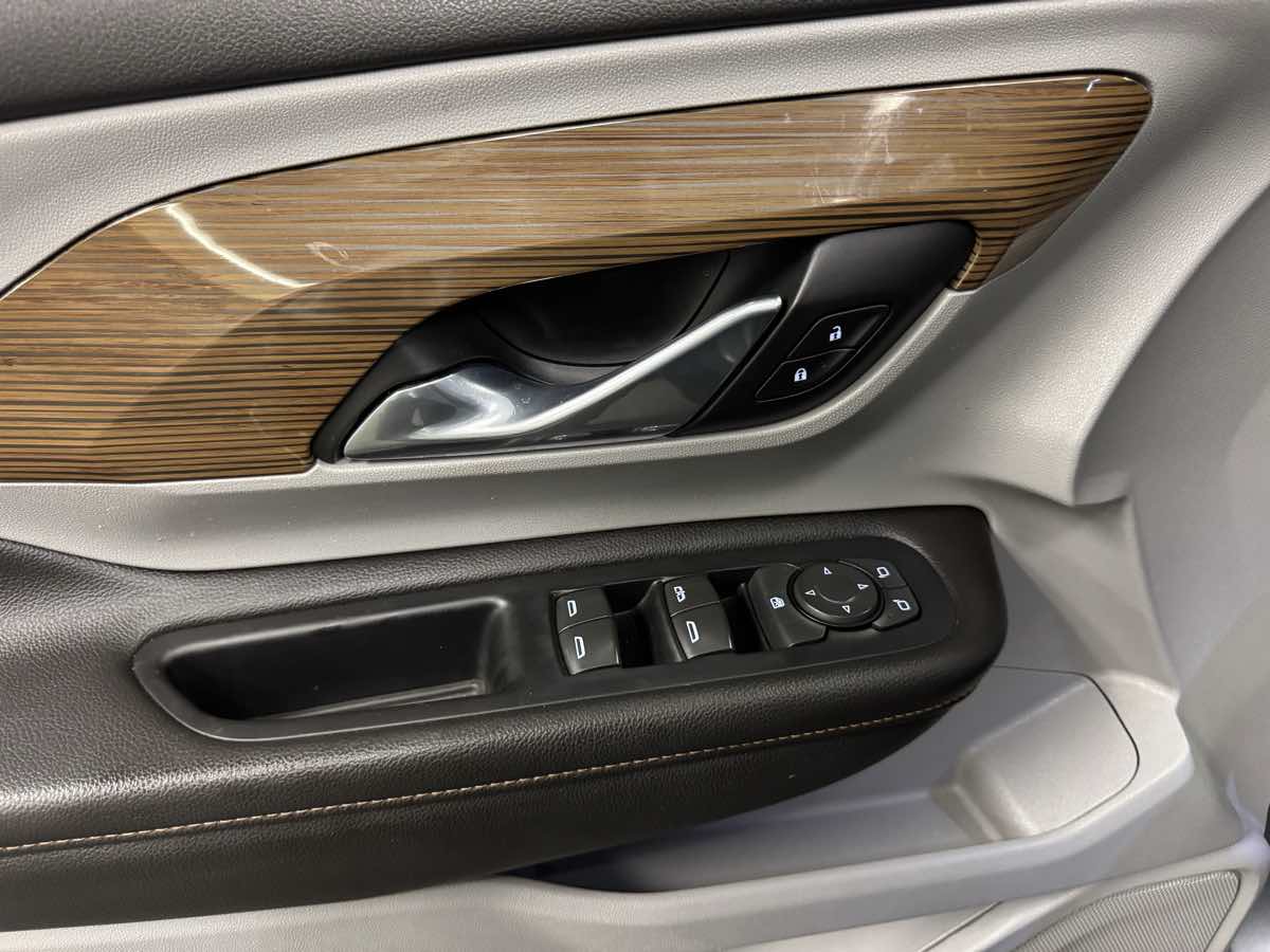 2020 Gmc Terrain SLE photo 30