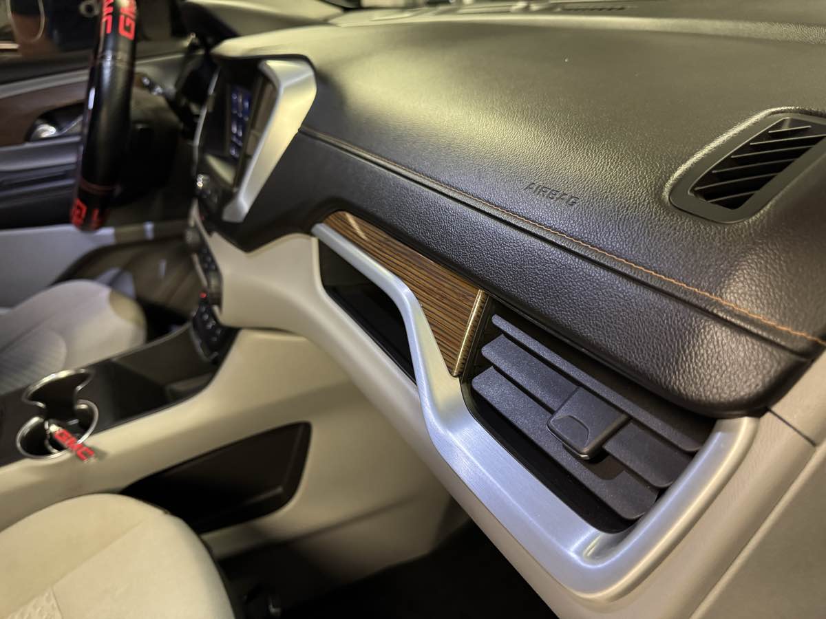 2020 Gmc Terrain SLE photo 48