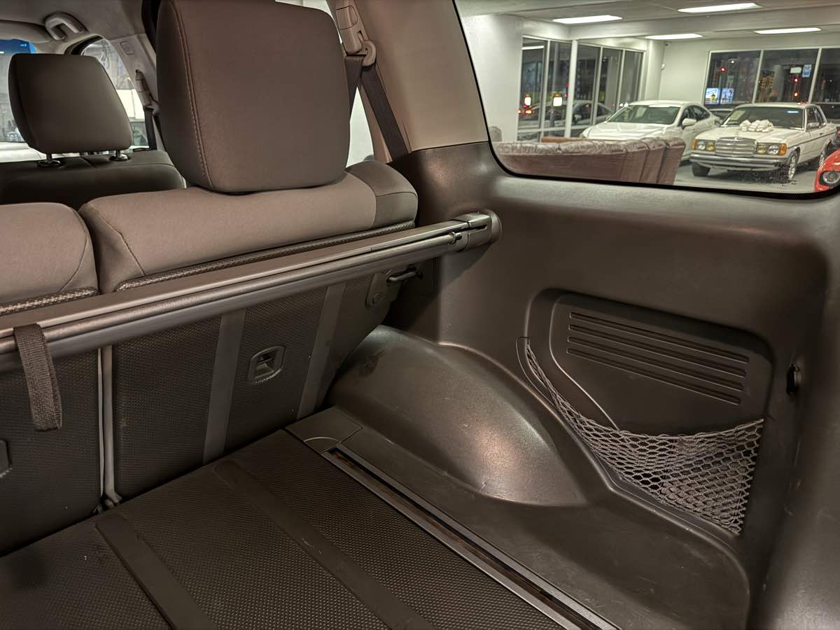 2012 Nissan Xterra S photo 16