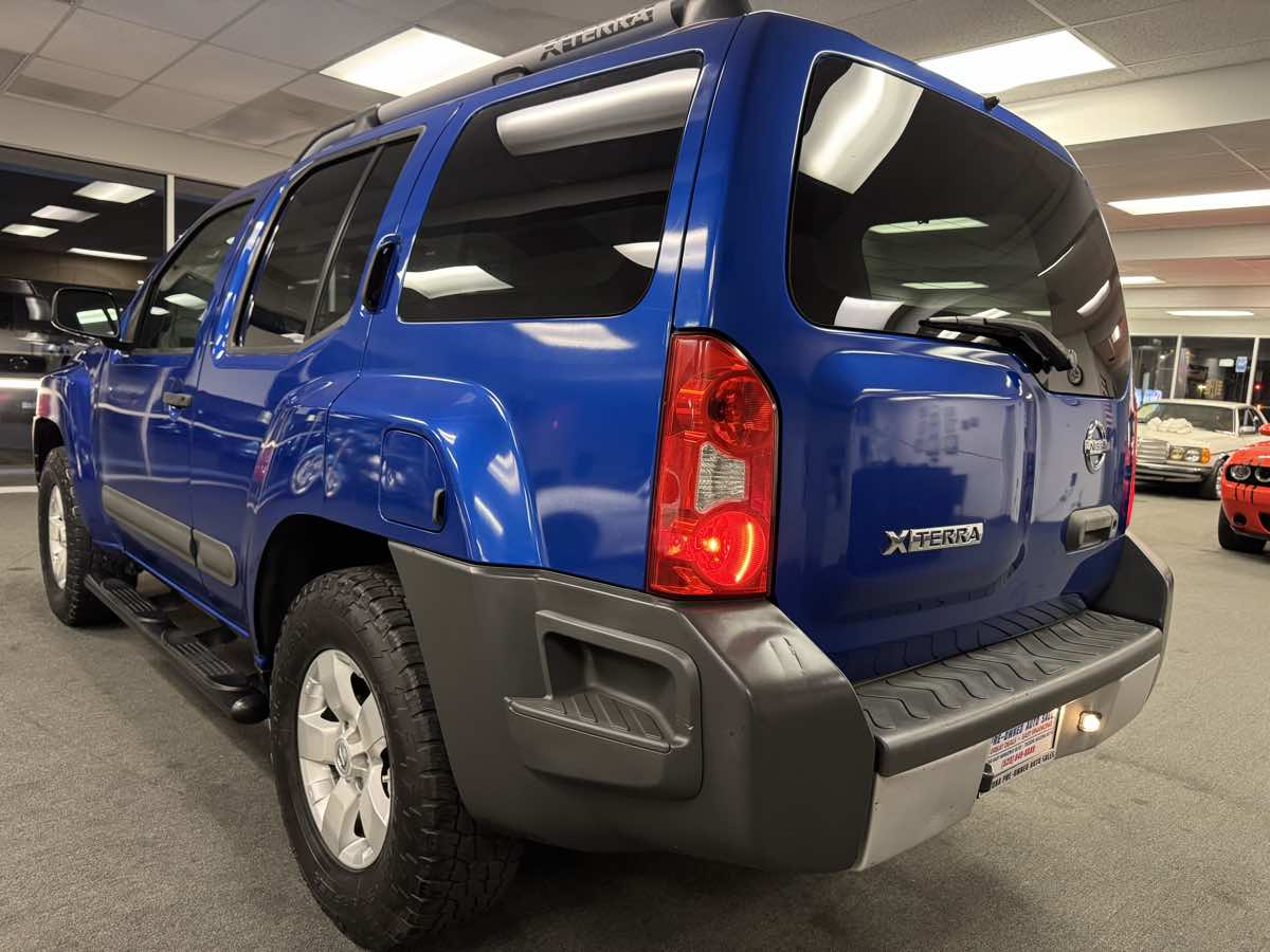 2012 Nissan Xterra S photo 17