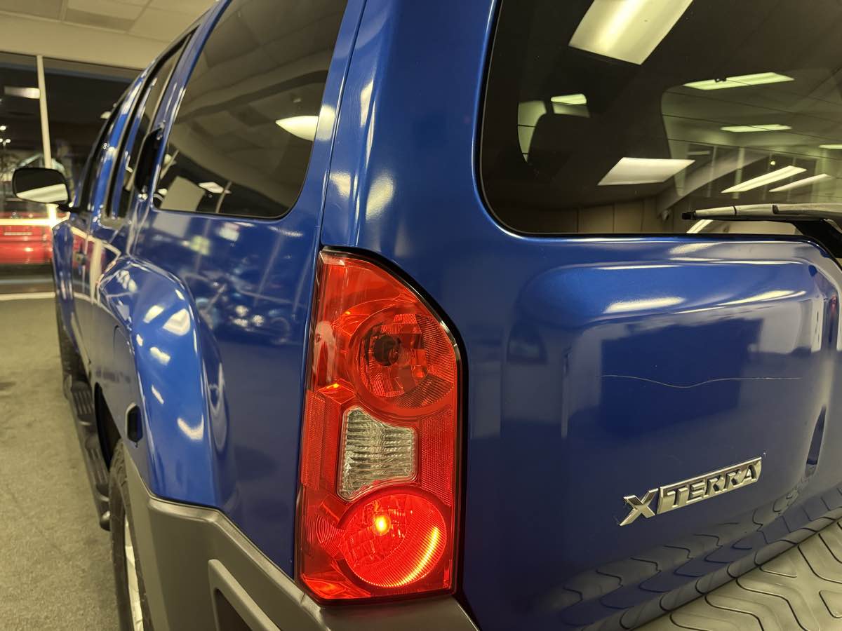 2012 Nissan Xterra S photo 19