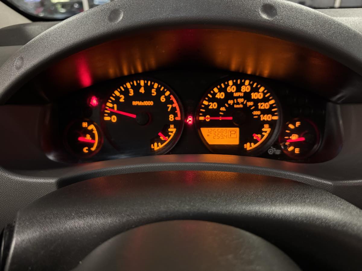 2012 Nissan Xterra S photo 29