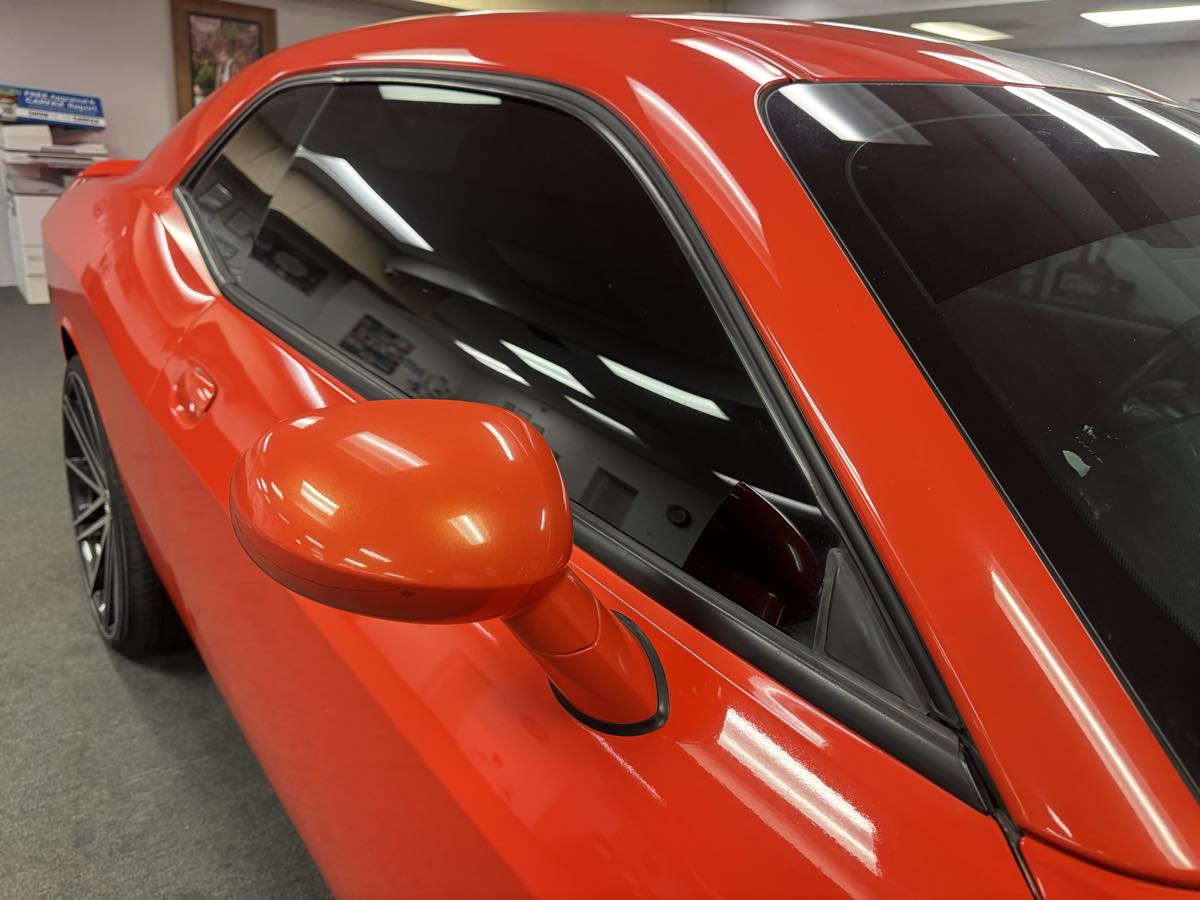 2016 Dodge Challenger SXT photo 10