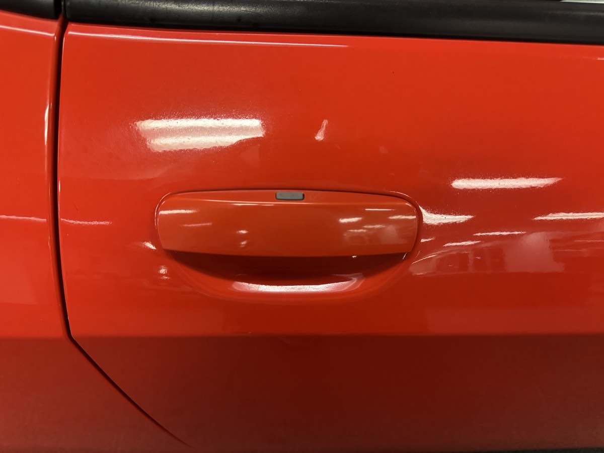 2016 Dodge Challenger SXT photo 12