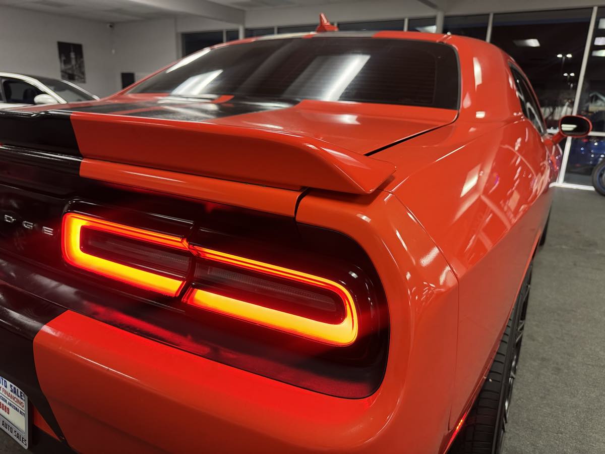 2016 Dodge Challenger SXT photo 15