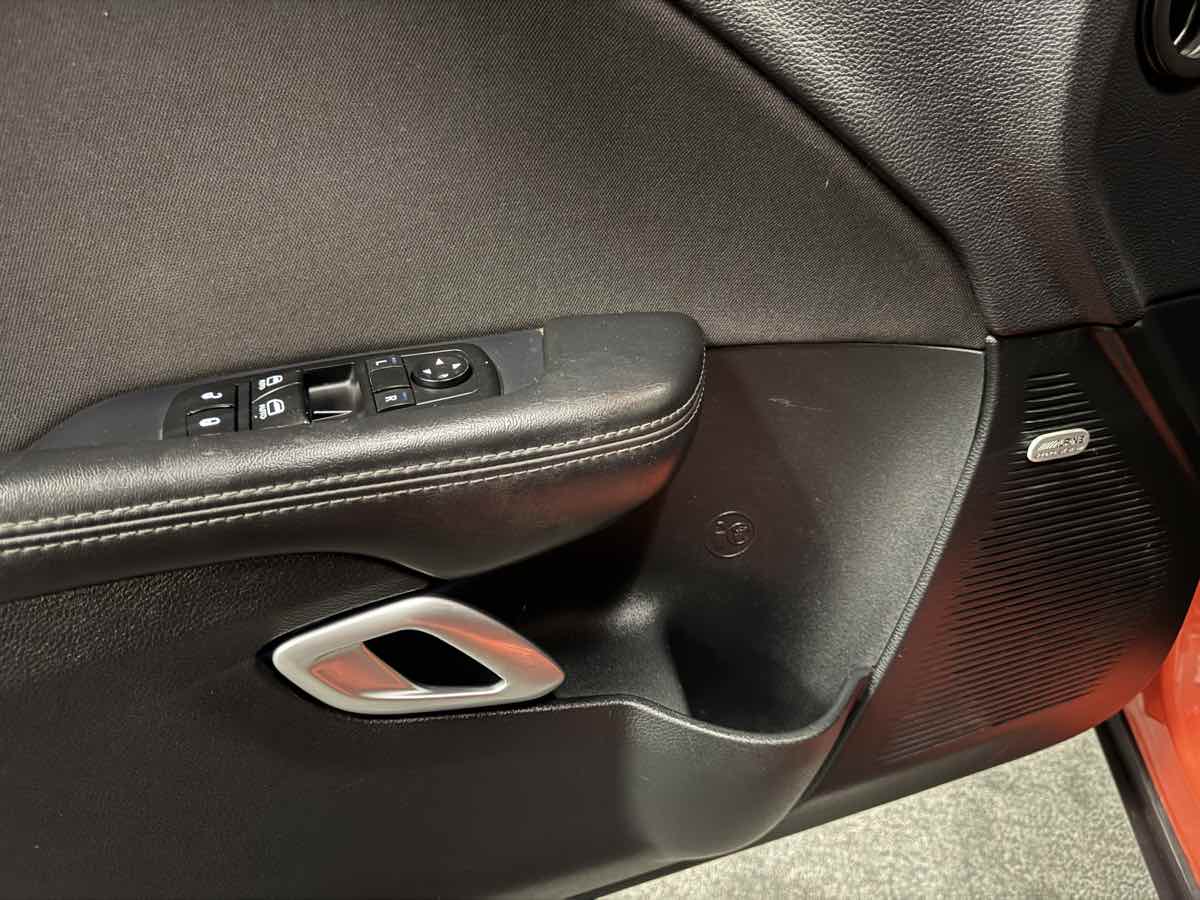 2016 Dodge Challenger SXT photo 30