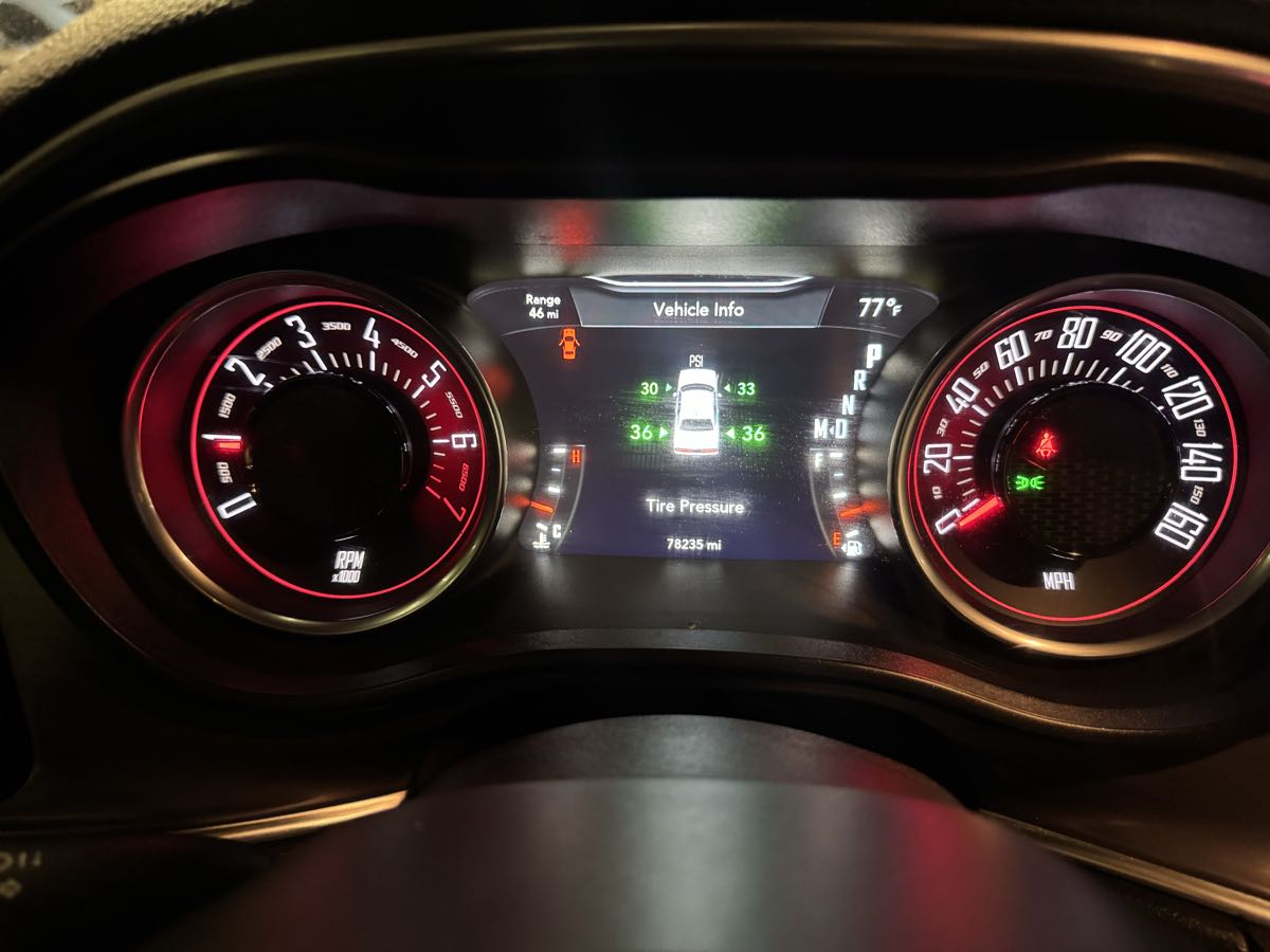 2016 Dodge Challenger SXT photo 36