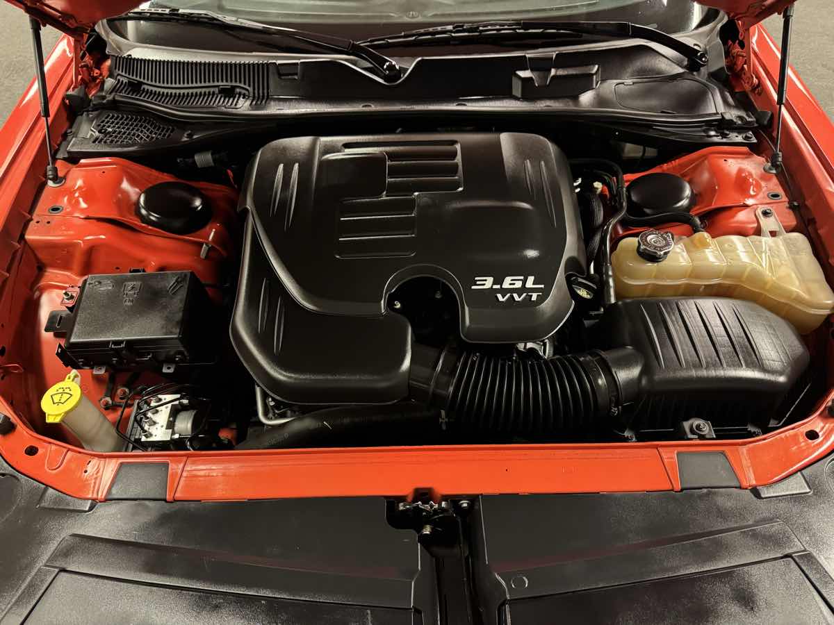 2016 Dodge Challenger SXT photo 49