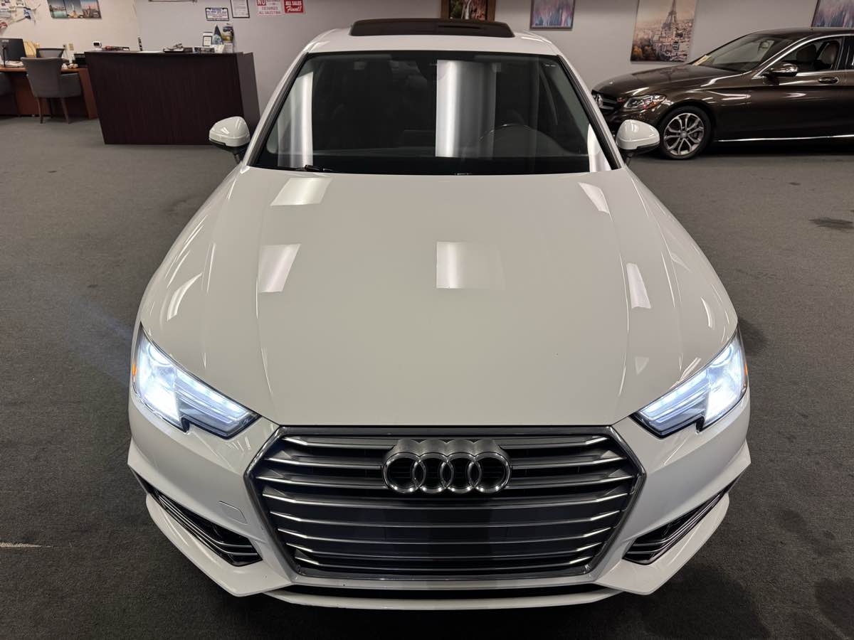 2018 Audi A4 Premium photo 6