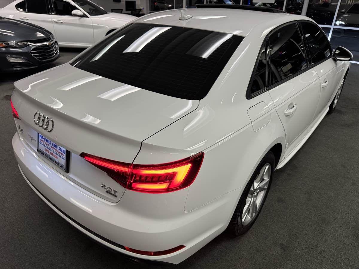 2018 Audi A4 Premium photo 16