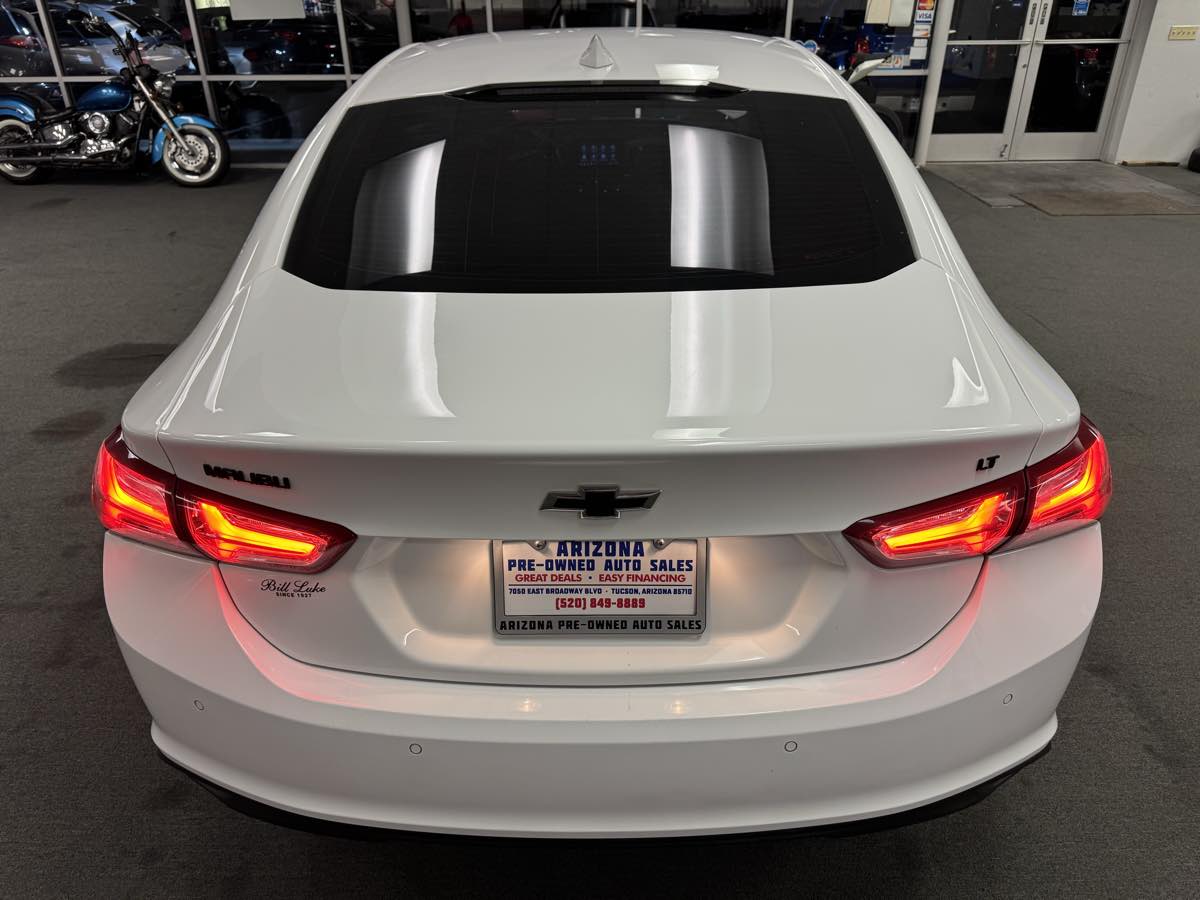 2022 Chevrolet Malibu Sport photo 7