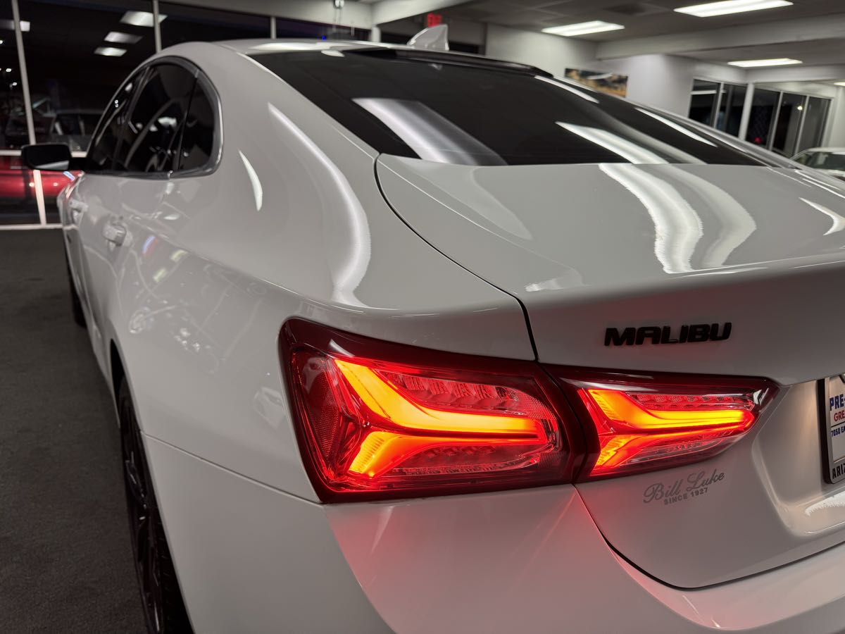 2022 Chevrolet Malibu Sport photo 12
