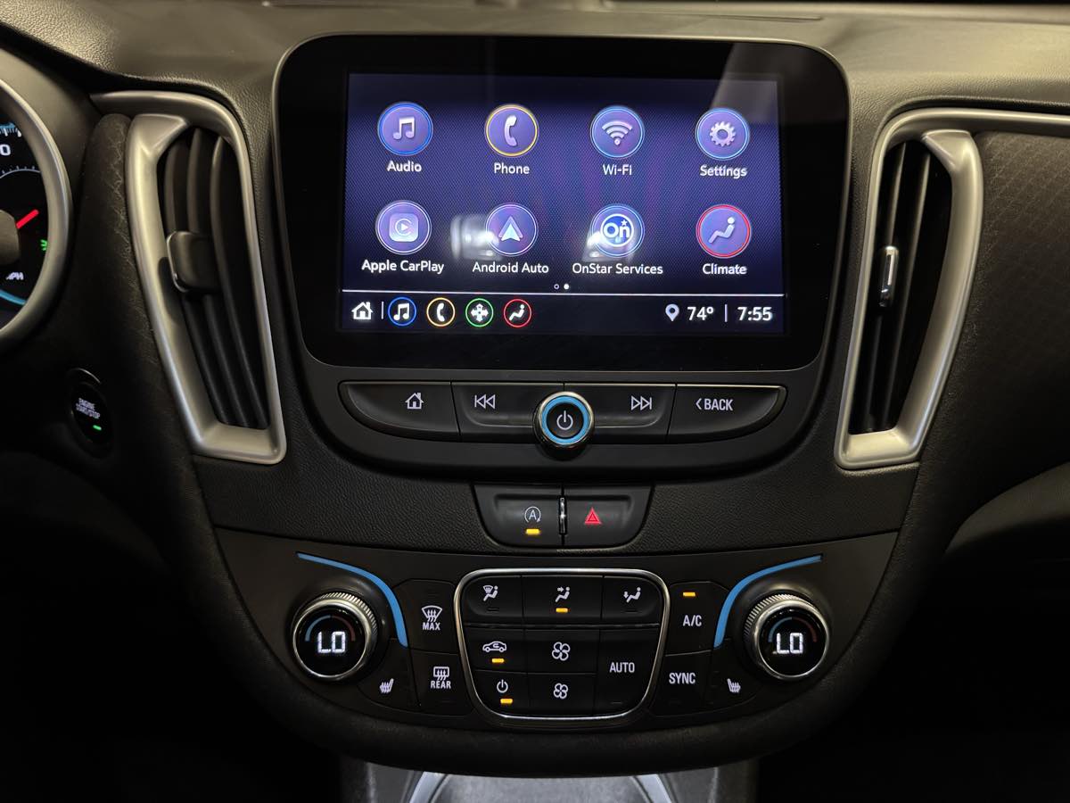 2022 Chevrolet Malibu Sport photo 24