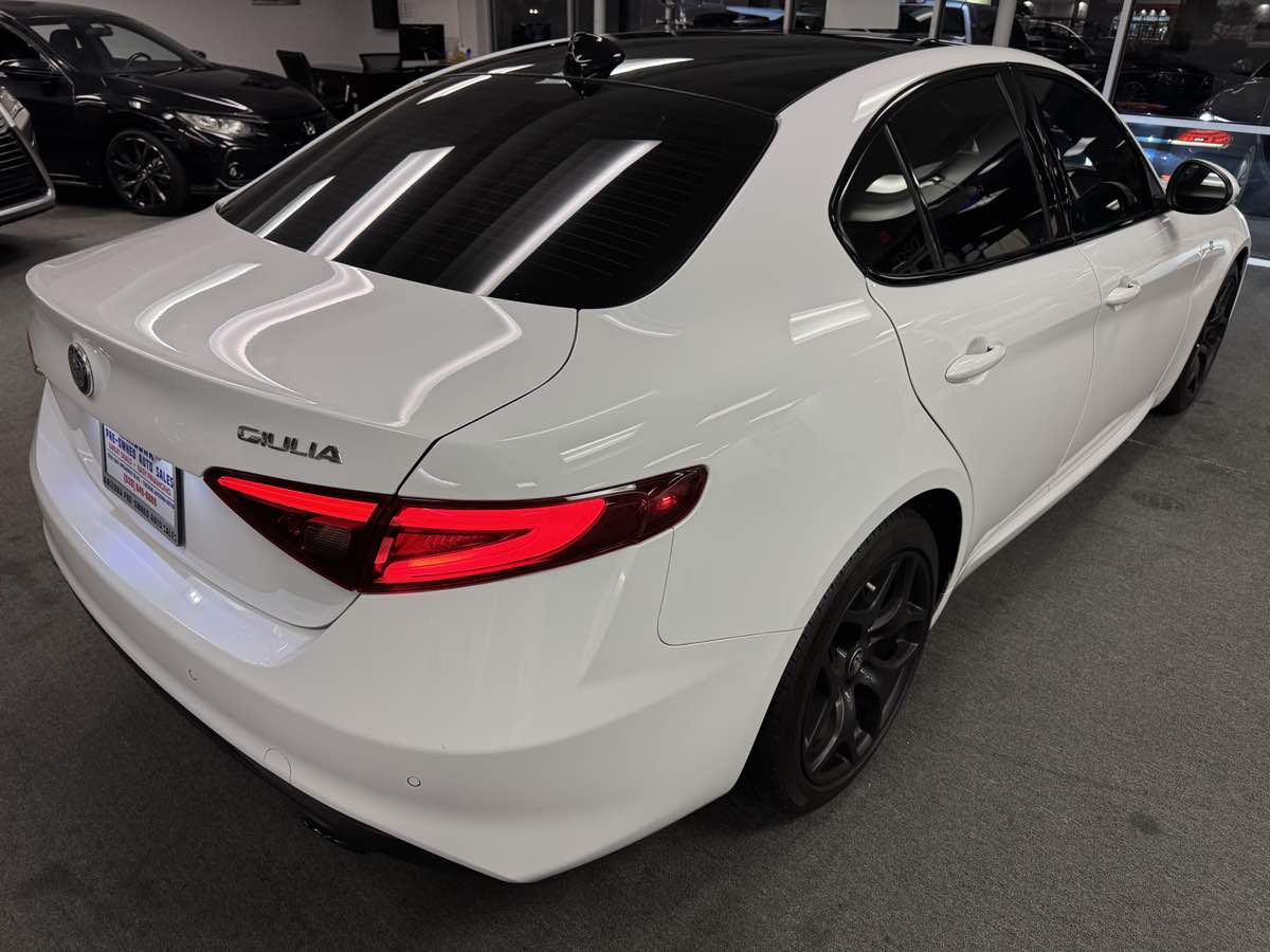2023 Alfa Romeo Giulia Ti photo 15