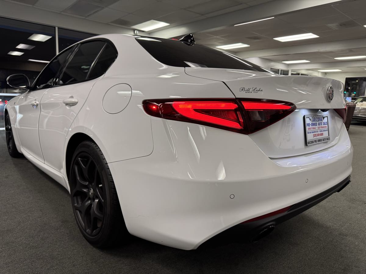 2023 Alfa Romeo Giulia Ti photo 24
