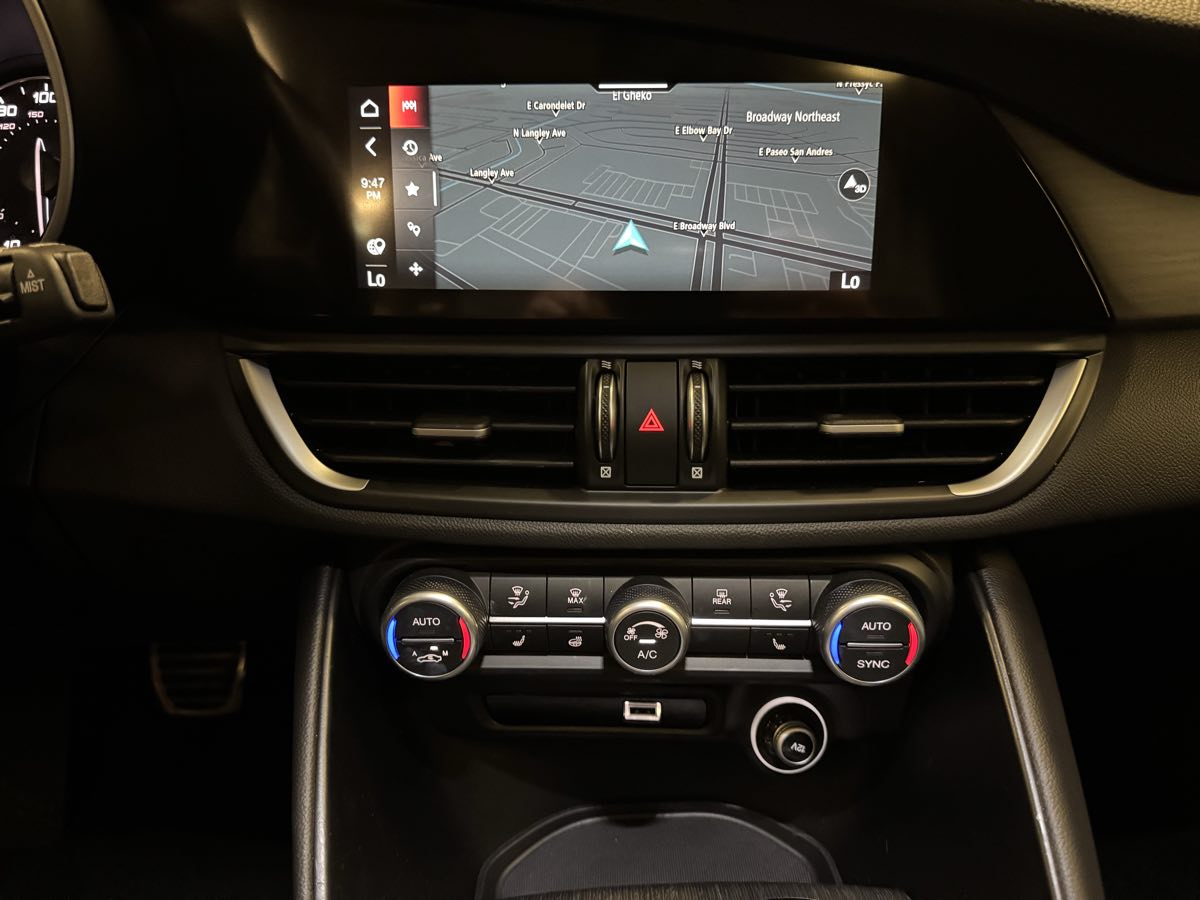 2023 Alfa Romeo Giulia Ti photo 40