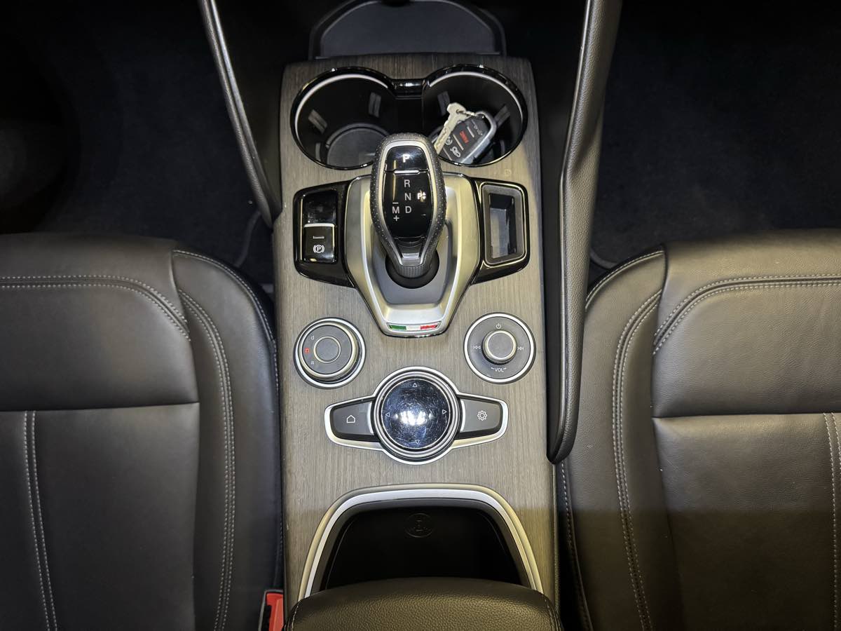 2023 Alfa Romeo Giulia Ti photo 42